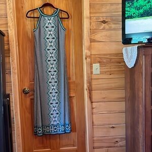Sleeveless maxi dress